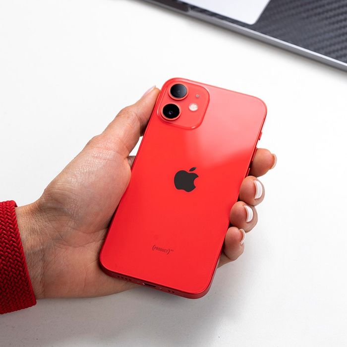Góc trải nghiệm sản phẩm cao cấp tại Hoàng Hà Mobile
