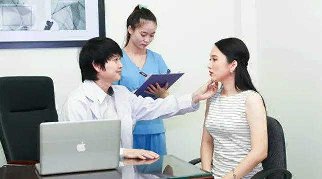 Bác sĩ Nguyễn Văn Phùng - Chuyên gia nâng mũi hàng đầu