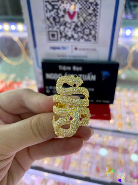 Bộ sưu tập trang sức đẳng cấp tại Tiệm Vàng Ngọc Ánh Tuấn