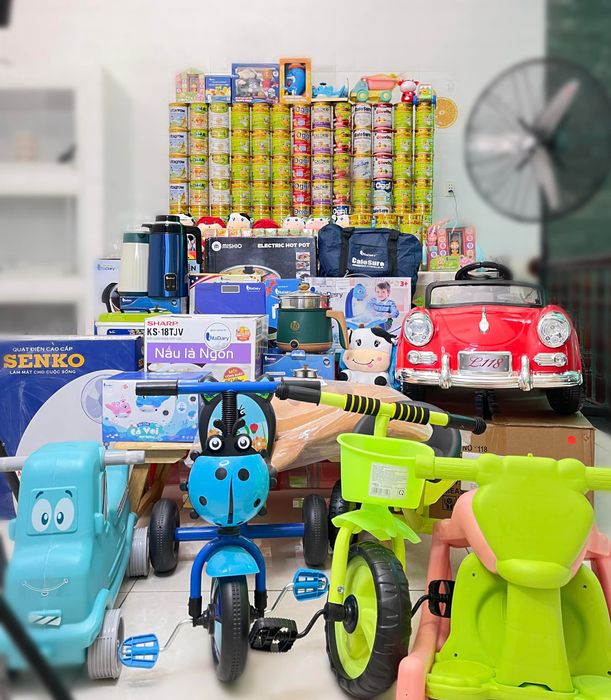 Không gian mua sắm ấm cúng tại Shop Thảo Lâm