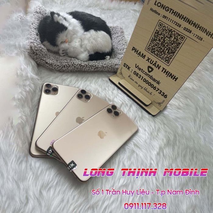 Góc trải nghiệm sản phẩm cao cấp tại Long Thịnh Mobile