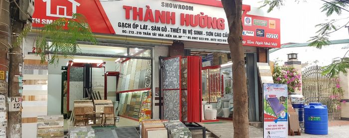 Hình ảnh showroom VLXD Thành Hường