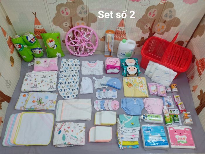 Không gian mua sắm sang trọng tại Shop Gà Con Bến Tre