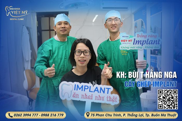Hình ảnh đội ngũ bác sĩ chuyên nghiệp tại Nha Khoa Việt Mỹ Đắk Lắk