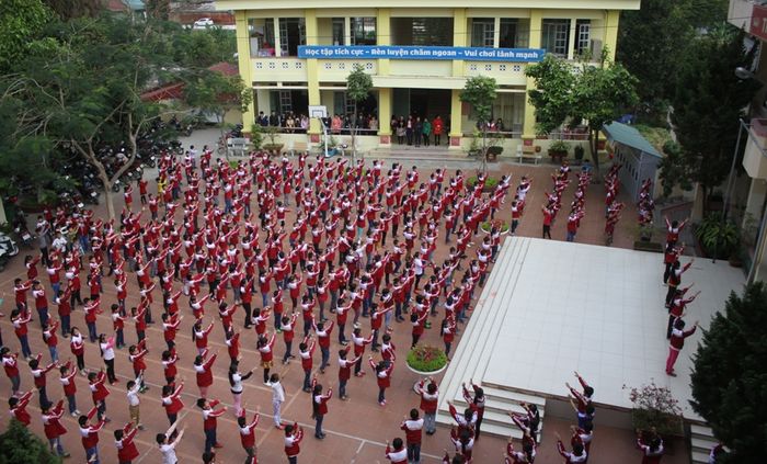 Trường Tiểu Học Hòa Chung hình ảnh 2
