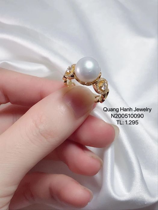 Không gian trưng bày sang trọng tại Quang Hạnh
