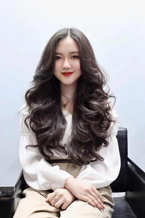 Không gian sang trọng tại Lâm Hair Salon - Nơi những lọn xoăn nghệ thuật ra đời