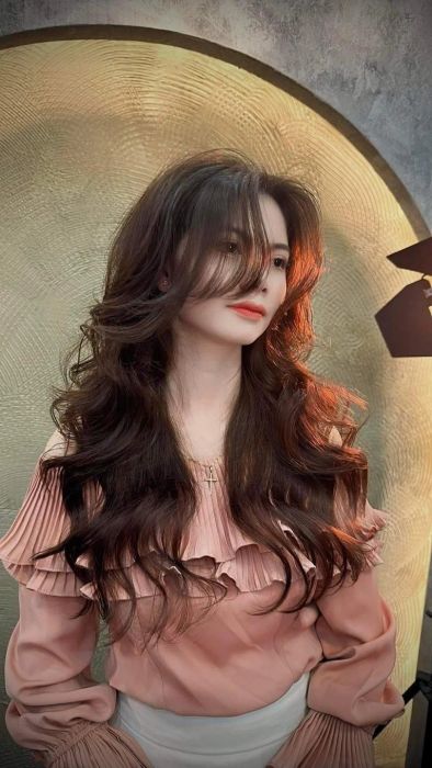 Không gian hiện đại tại Quyết Paris Hairsalon - Nơi vẻ đẹp được định hình