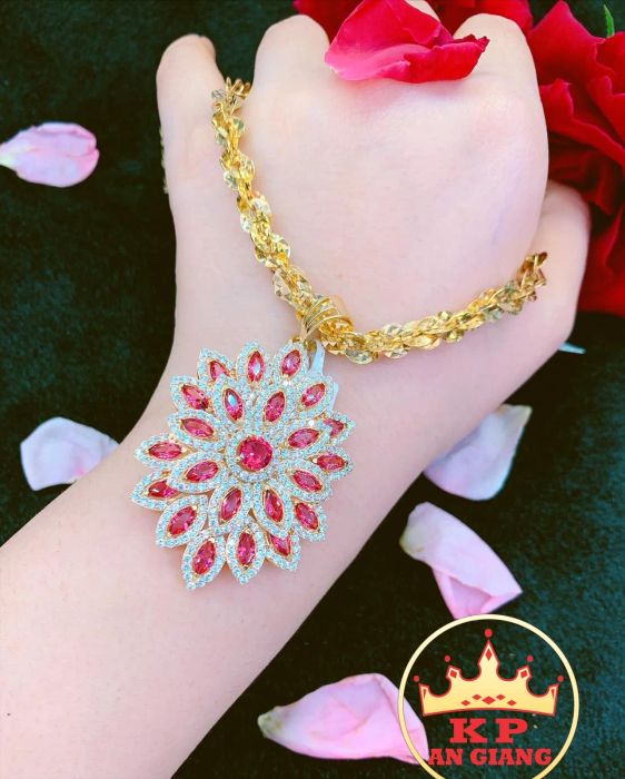 Không gian trưng bày ấn tượng tại Tiệm Vàng Kim Phượng