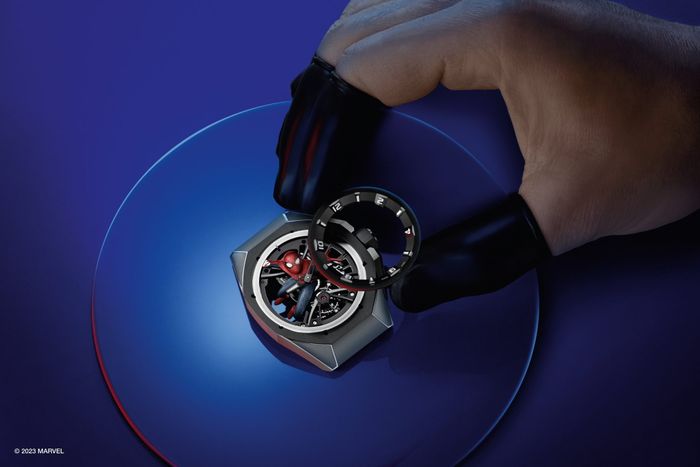 Hình ảnh đầu tiên đánh dấu phong cách đẳng cấp của Đồng Hồ Xwatch