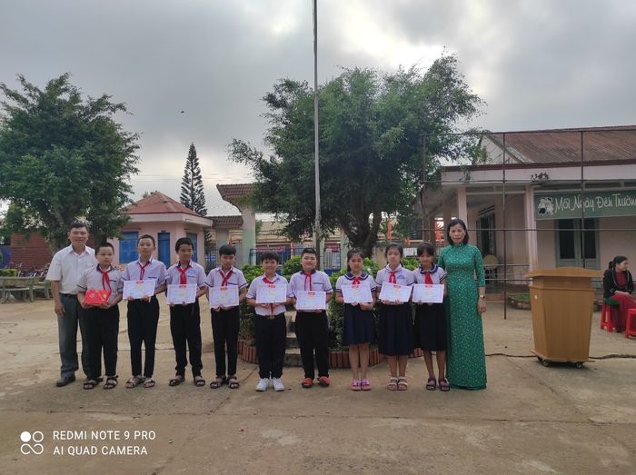 Khuôn viên khang trang của Trường Tiểu học Lê Lợi