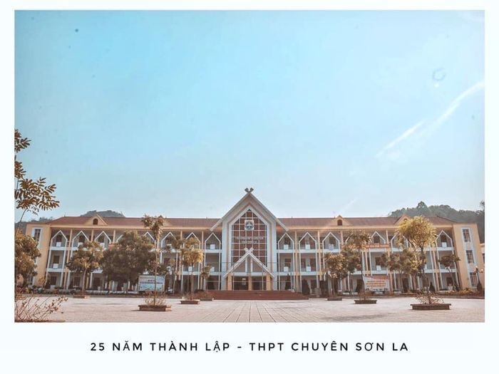 Hình ảnh Trường THPT Chuyên Sơn La 2