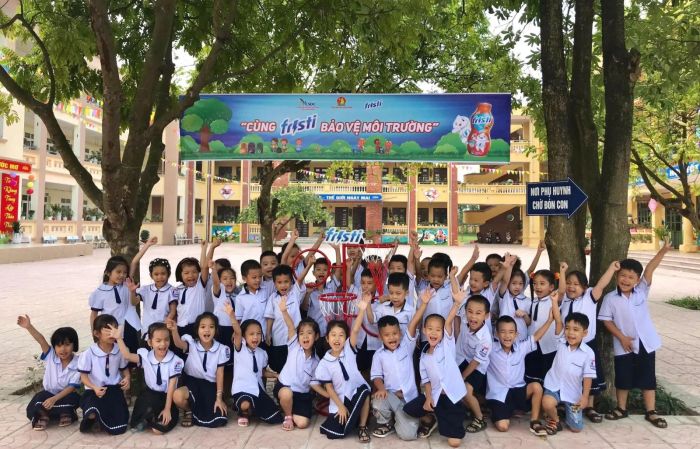 Hình ảnh ấn tượng: Khuôn viên khang trang với những dãy nhà cao tầng hiện đại của Trường Tiểu học Trần Phú