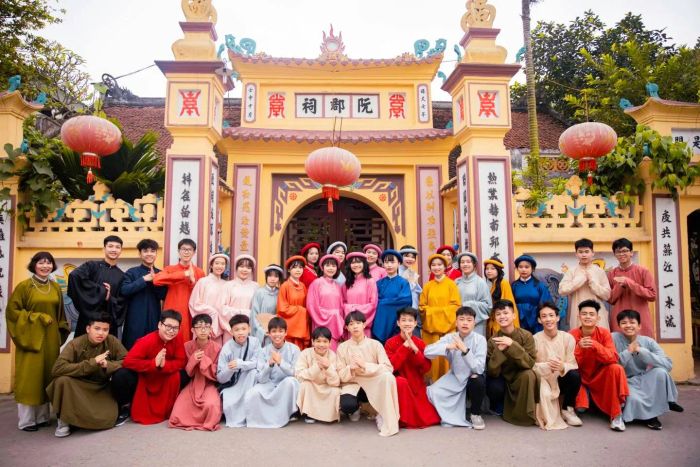 Khuôn viên xanh mát của THCS Nhị Khê