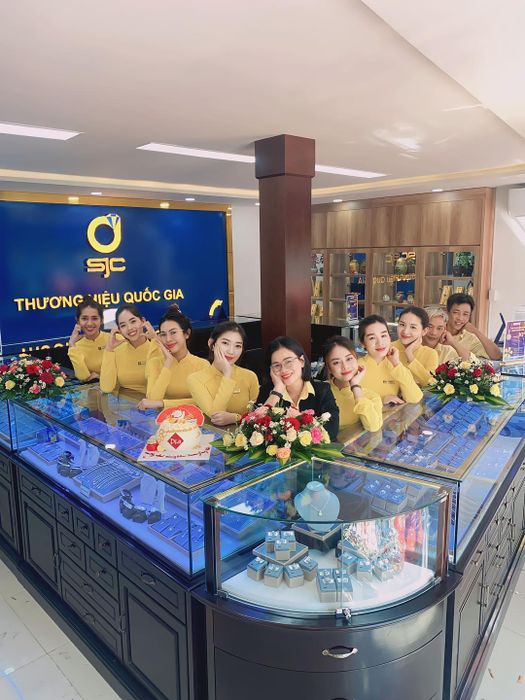 Hình ảnh không gian trưng bày SJC Nha Trang