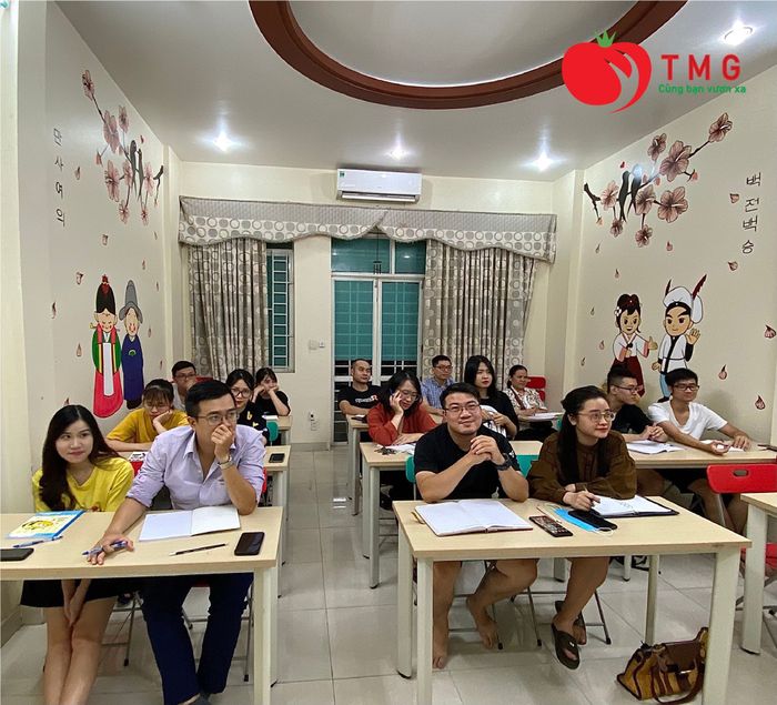Ngoại ngữ Tomato Hải Phòng ảnh 2