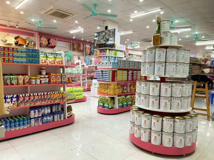 Shop Hải Yến ảnh 2 - Góc nhìn chân thực về không gian trưng bày sản phẩm khoa học và đẹp mắt.