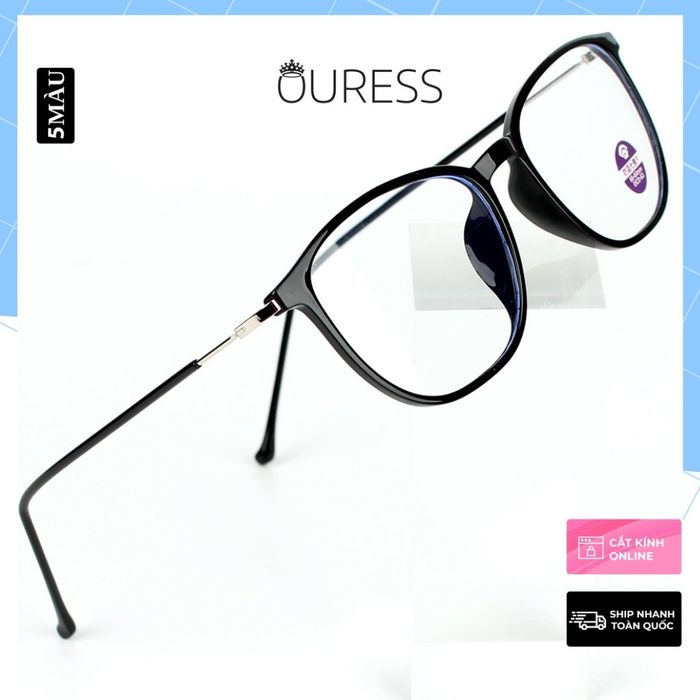 Không gian sang trọng tại Ouress Optical