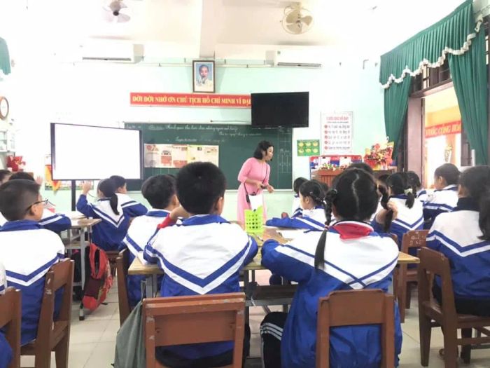 Giờ học sáng tạo đầy hứng khởi tại Trường Tiểu học Hàm Nghi