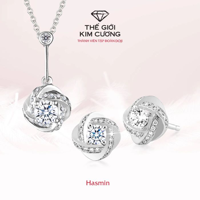 Thế Giới Kim Cương ảnh 2