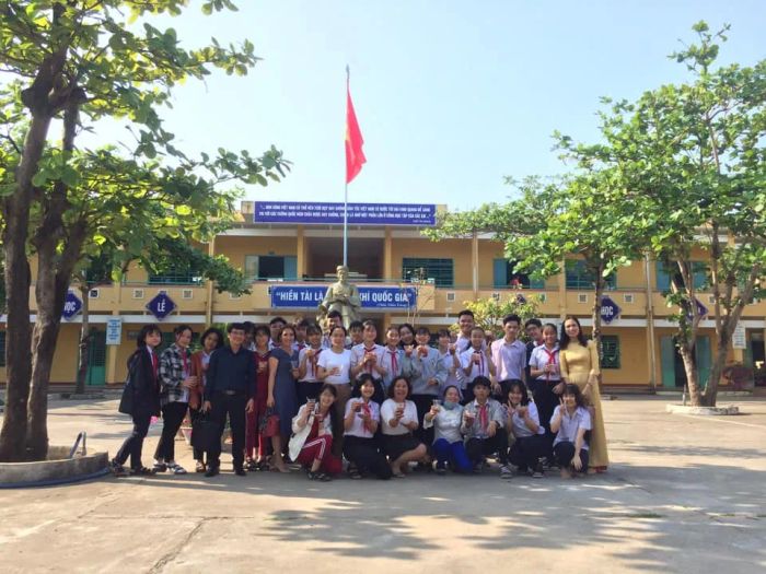 Hình ảnh khuôn viên Trường THCS Nguyễn Bỉnh Khiêm
