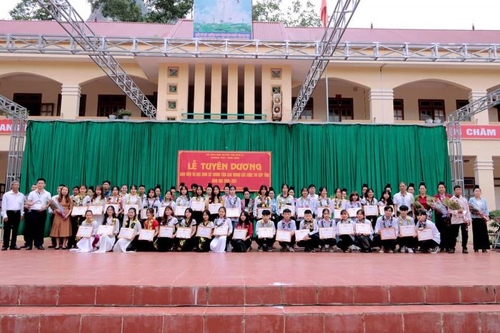 Hình ảnh Trường THPT Tông Lệnh 2