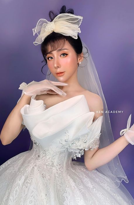 Học viên thực hành tại Ken Makeup Academy