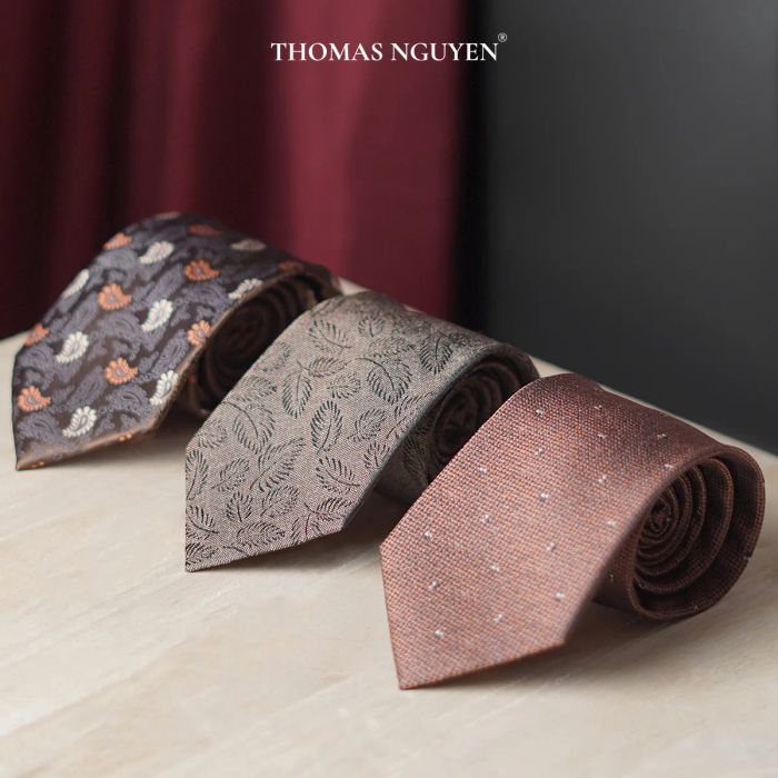 Bộ sưu tập cà vạt đa dạng tại Thomas Nguyen