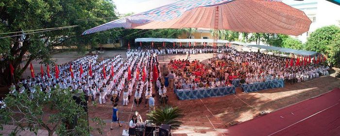 Thư viện hình ảnh THPT chuyên Hoàng Văn Thụ - Môi trường học tập lý tưởng