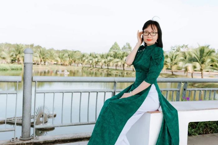 Hình ảnh áo dài thiết kế độc quyền tại Nhà May Hà Cần Thơ