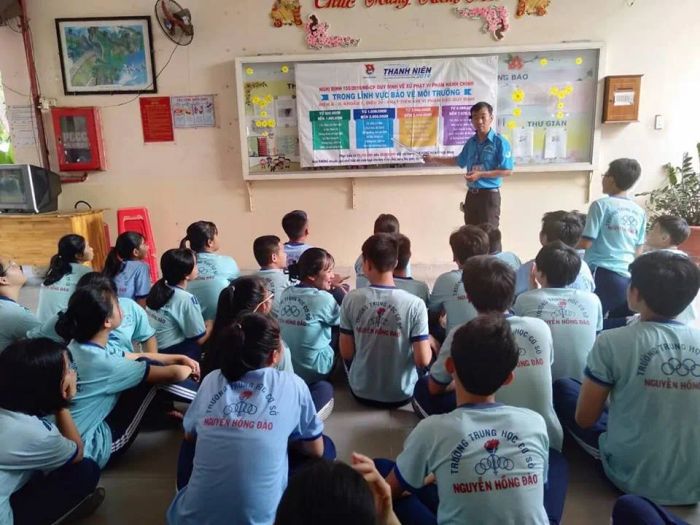 Góc nhìn toàn cảnh về THCS Nguyễn Hồng Đào