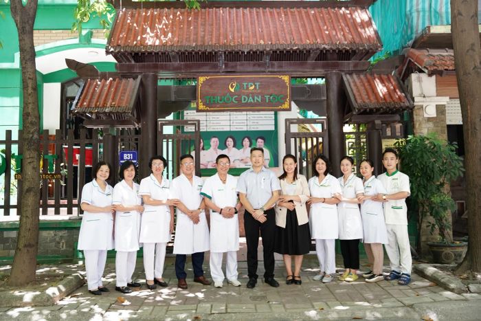 Không gian nghiên cứu hiện đại tại Thuốc Dân Tộc