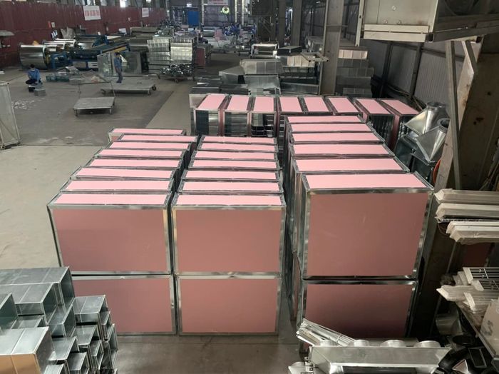 Hình ảnh thực tế sản phẩm cửa gió Eusteel trong thi công công trình