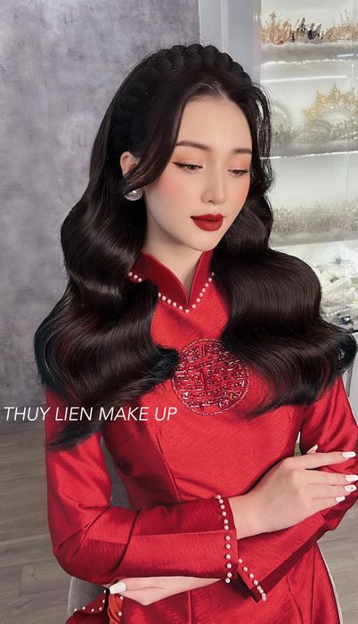 Cùng ngắm nhìn những khoảnh khắc đào tạo đầy chuyên nghiệp tại Thuỳ Liên Makeup Academy qua bộ ảnh độc quyền.