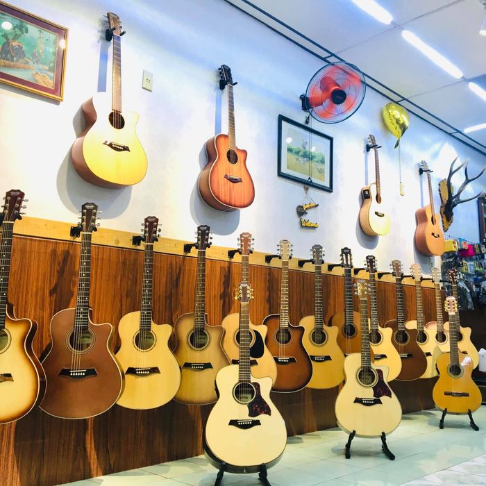 Guitar Store - Nơi những cây đàn kể câu chuyện của mình