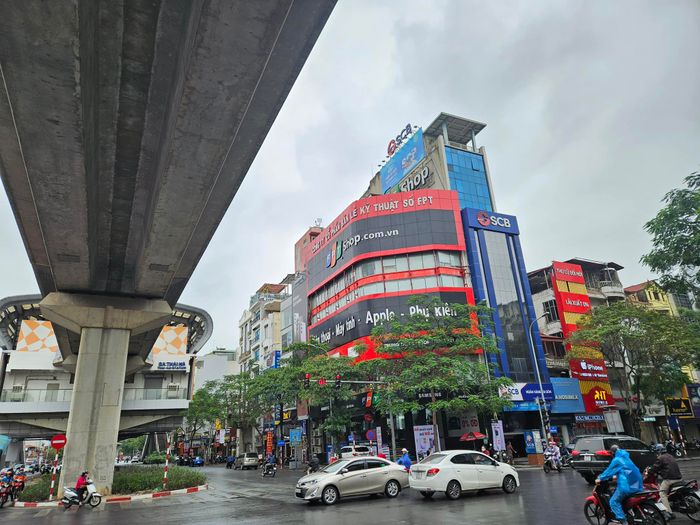 Ảnh FPT Shop 2