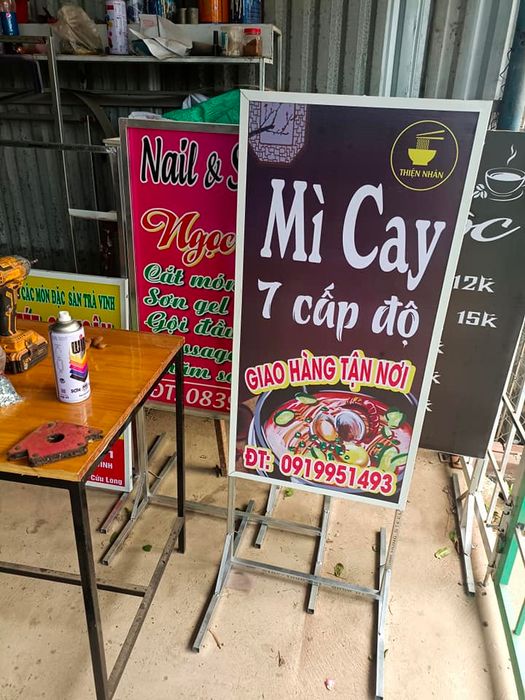 Hình ảnh thực tế thi công biển quảng cáo của Võ Phương