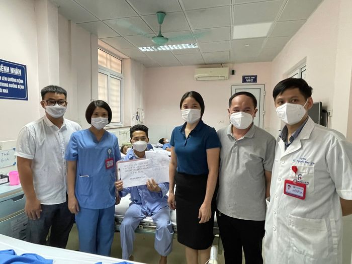 Bệnh viện Đại học Y Hà Nội - hình ảnh thứ hai khắc họa không gian y tế thân thiện với quy trình khám chữa bệnh chuyên nghiệp, đảm bảo sự riêng tư và thoải mái cho mọi bệnh nhân.