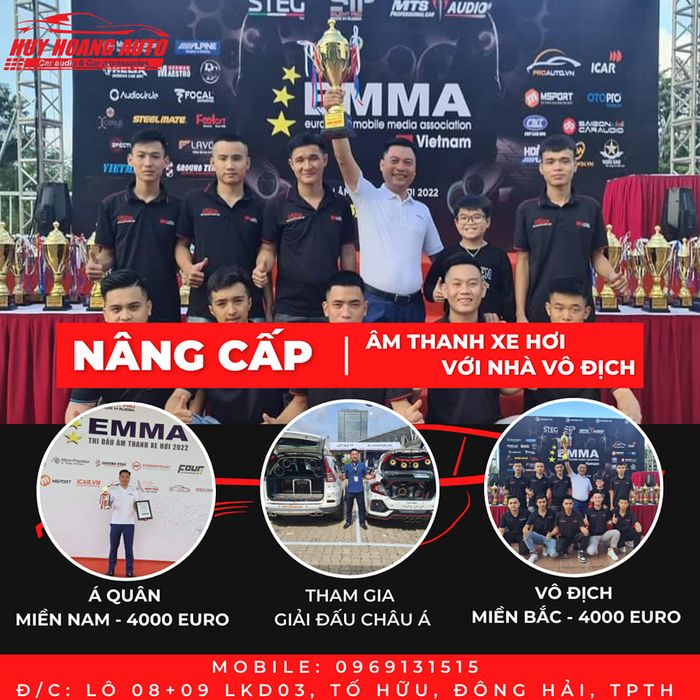 Showroom trưng bày phụ kiện độc đáo tại Huy Hoang Auto