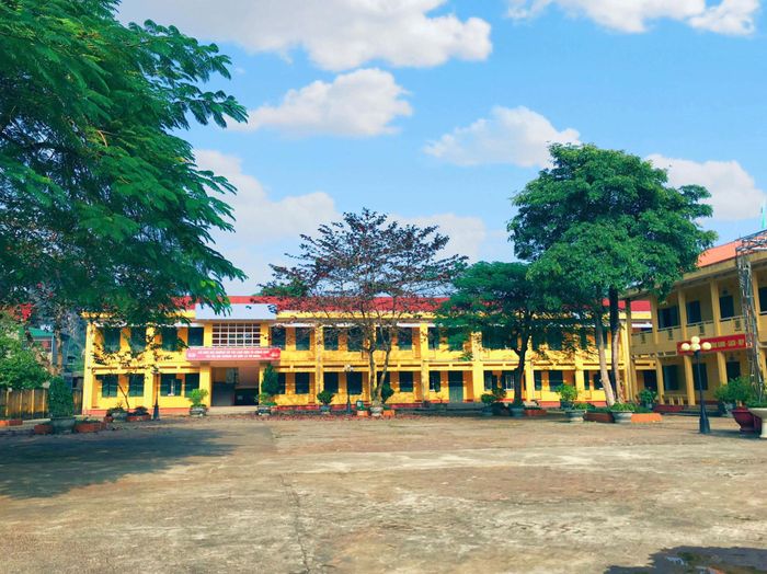 Hình ảnh giới thiệu Trường THPT 19-5 Kim Bôi - Hòa Bình