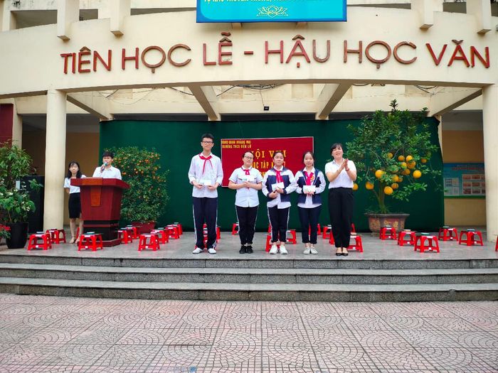 Hình ảnh Trường THCS Đền Lừ - Khuôn viên xanh mát