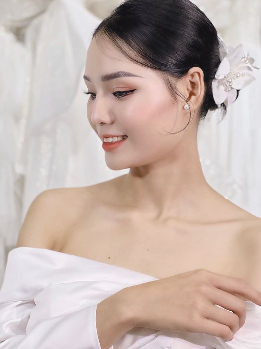 Hình ảnh học viên thực hành tại July Quỳnh Châu Make Up (JOY Studio)