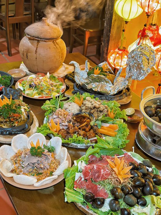 Góc sống ảo đậm chất Hội An tại Vườn Mơ Quán - Ảnh 2