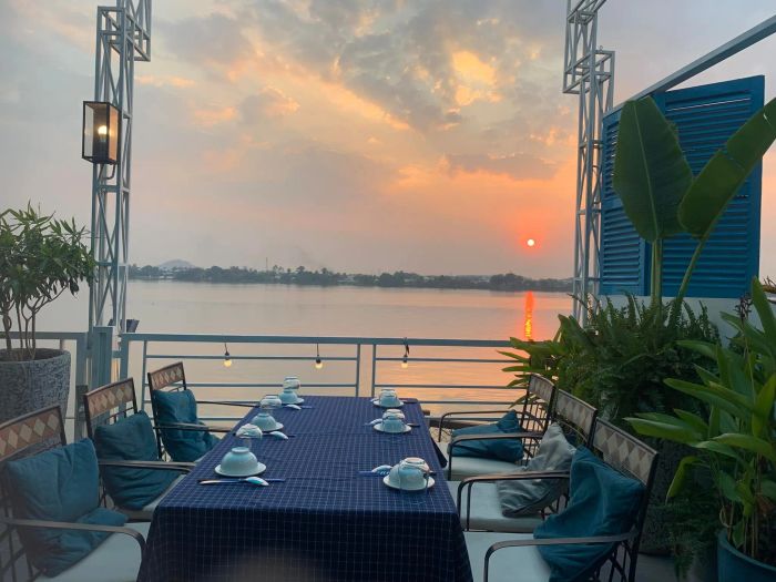 Không gian lãng mạn và view sông tuyệt đẹp tại Nhớ - Nướng & Bia
