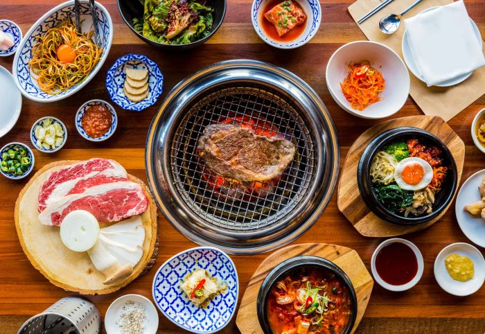 Bữa tiệc thịt nướng thơm lừng