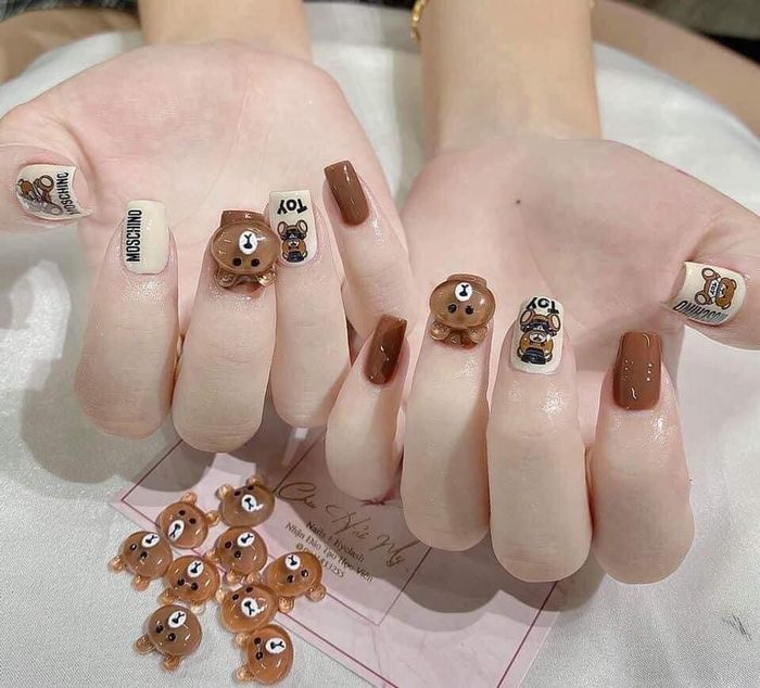 Hình ảnh bộ sưu tập phụ kiện nail tại Đinh Giang Nail