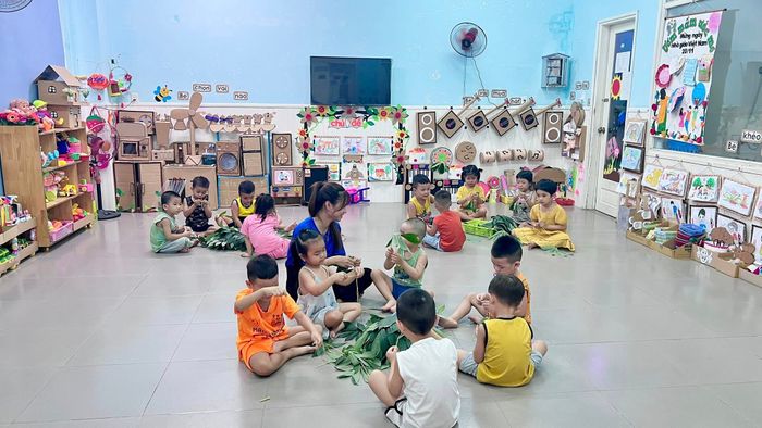 Khuôn viên xanh mát tại Mầm Non Ngôi Sao Xanh