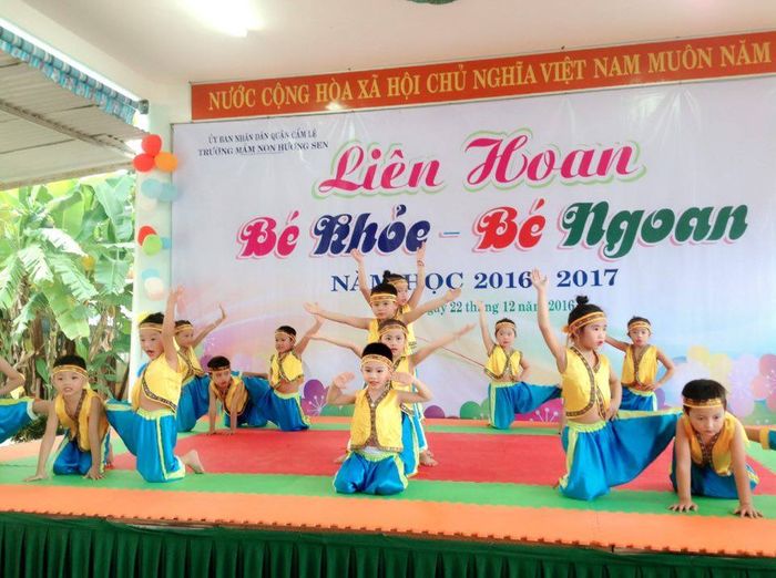 Khuôn viên xanh mát tại Trường Mầm non Hương Sen