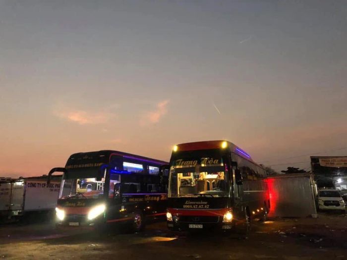 Không gian nội thất tiện nghi trên xe Trang Hoà