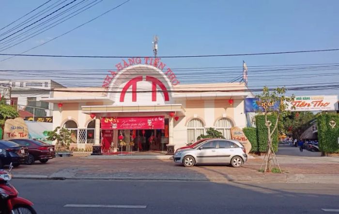 Không gian ấm cúng tại Nhà Hàng Tiến Thơ Hậu Giang - Ảnh 1